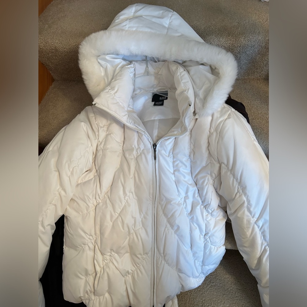 BRAND NEW a.n.a. winter coat with Fax fur hood size L